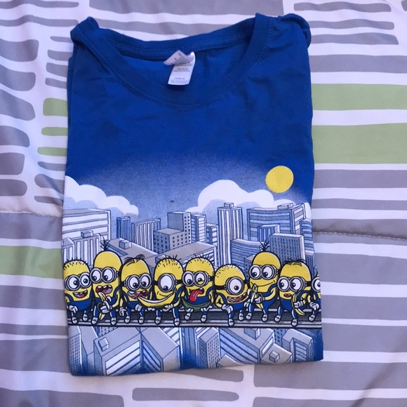 Tops - 🌟SALE 4/$20🌟 Minions T-shirt